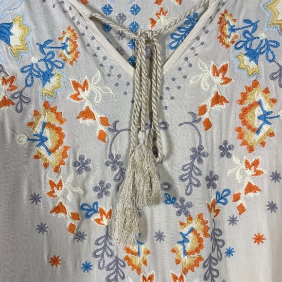 Andree by Units Women's LS Pale Yellow Embroidered Blouse Medium! - Picture 2 of 7